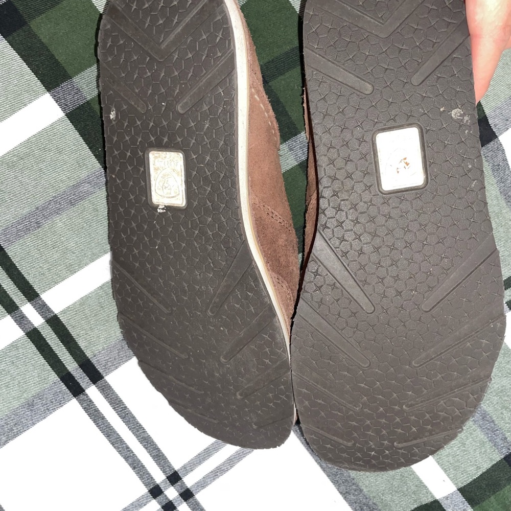 Ariat shoes